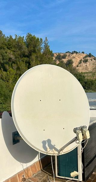 Antena Parabólica 120 cm Diámetro