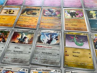 Lote 79 Cartas Pokémon Evoluciones Prismaticas