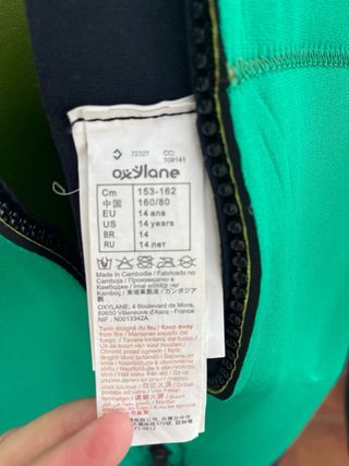 2 Neoprenos Oxilane Verdes y Negros. 14 años