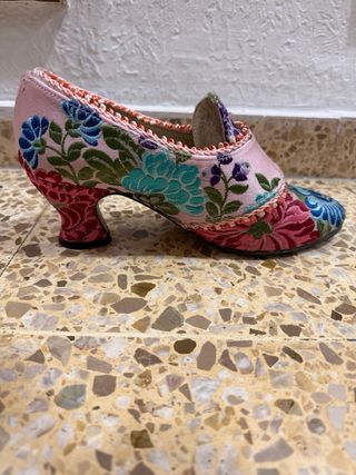 Vestido de fallera siglo XVIII