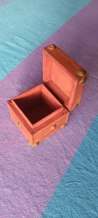 Pequeno Guarda Jóias Madeira