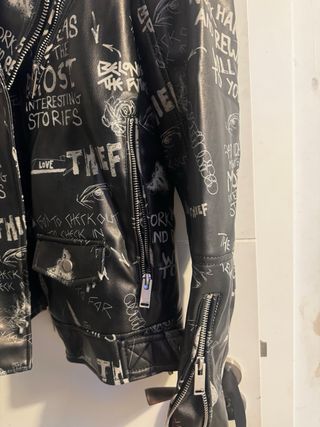 Chaqueta Zara Negra Estampada