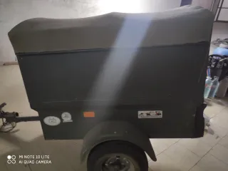 Remolque para coche con lona
