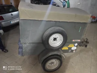 Remolque para coche con lona