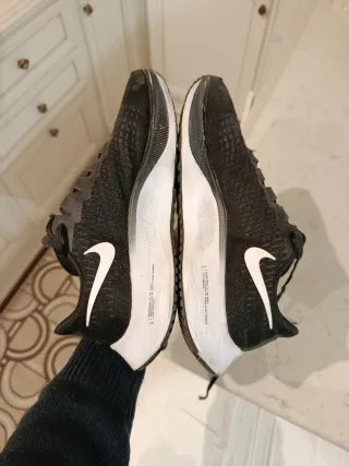 Nike Zoom Pegasus 37 Uomo Nero Bianco