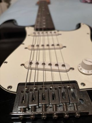 Guitarra Eléctrica Negra Academy