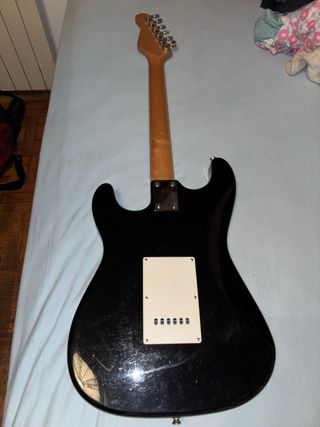 Guitarra Eléctrica Negra Academy