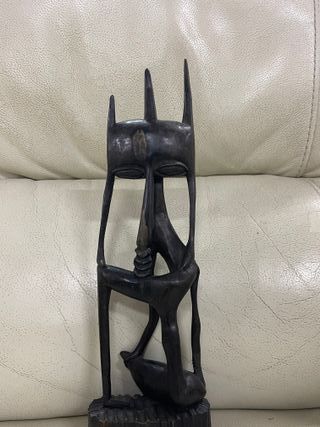 Escultura Tribal Africana Tallada a Mano – Arte Ét