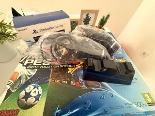 PS4 + 10 Juegos + 2 Mandos + Cámara + Micros