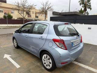 Toyota Yaris 2012