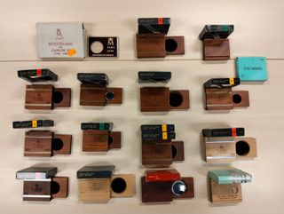 Cajas de madera para monedas (sin monedas)