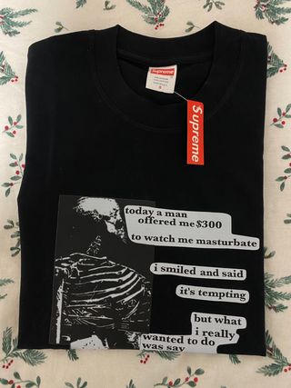 Camiseta Supreme Negra Gráfica