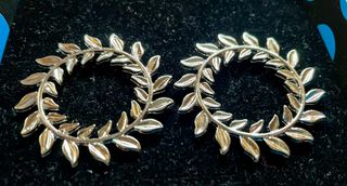 Pendientes Aro Hojas Plateados