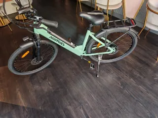 Bicicleta Eléctrica Verde