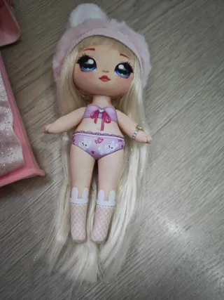 Mochila Peluche con Muñeca y Accesorios