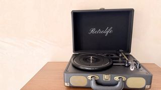 Tocadiscos Retro life Negro y Dorado