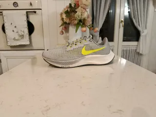 Nike Pegasus 37 Grigio Giallo