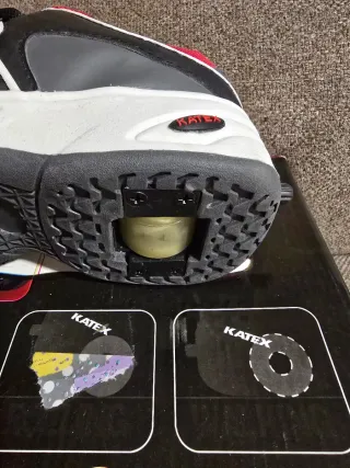 Zapatillas KATEK con Ruedas talla 39 y 40