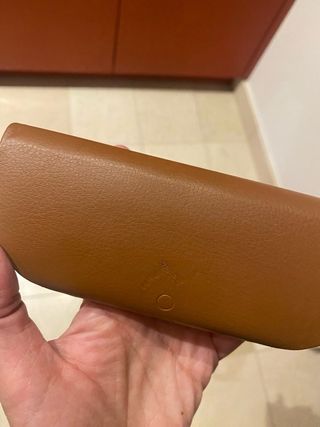 Estuche de Carga Ray-Ban Meta Marrón. Sin gafas.