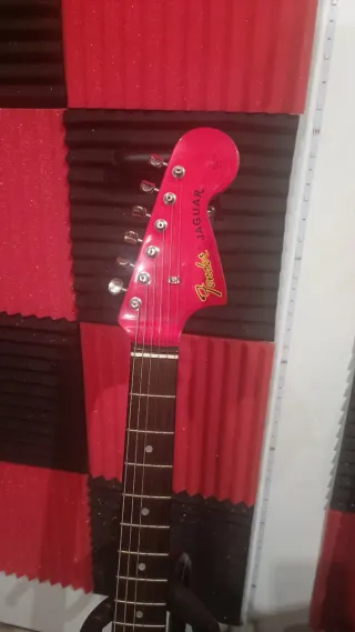 Guitarra Eléctrica Fender Jaguar Japan Roja