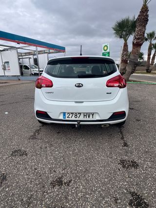 KIA Cee’d CRDI Drive 2014