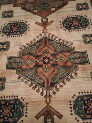 Grande tappeto classico con design orientale