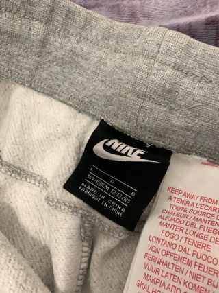 Pantalón chándal Nike gris niño