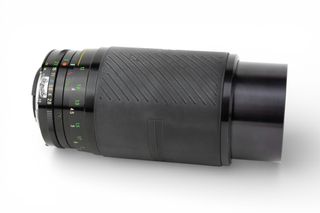 Vivitar 70-210mm 1:2.8-4 Macro Zoom Lens