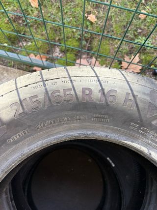 4 Neumáticos Continental 215/65 R 16
