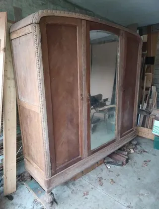 Armario ropero antiguo