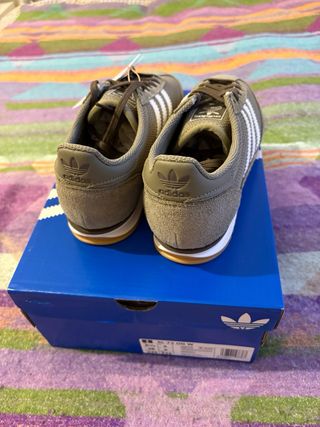 Zapatillas Adidas SL 72 Caqui y Blancas