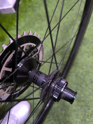 Juego Ruedas Bontrager Aeolus RSL 37 TLR Disc