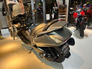 HONDA SILVER WING 400