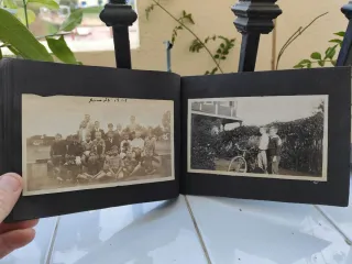 Álbum antiguo fotos familia