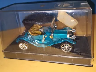 Nacoral Metal 1:24  Maxwell Roadster 1911 en Caja