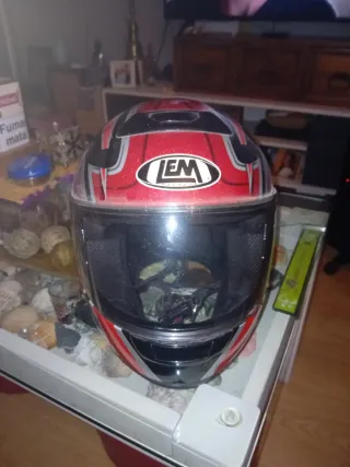 Casco de moto LEM