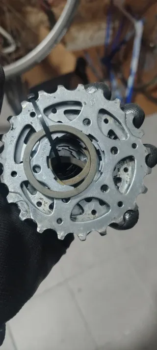 Cassetta Campagnolo 9v con corona non originale