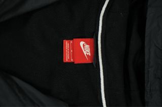 Chaqueta Nike Negra con Capucha