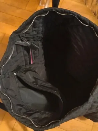 Bolso Tote Acolchado Tommy Hilfiger Negro