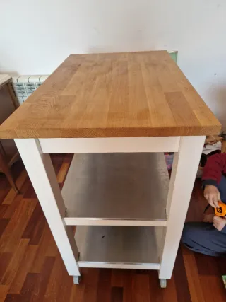 Mueble auxiliar cocina IKEA madera y metal