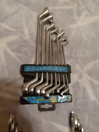 Juego de llaves de mecánica multiusos