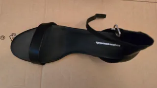 Sandalias tacón doble tira negras