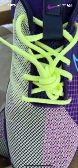 Zapatillas Nike Moradas y Verdes