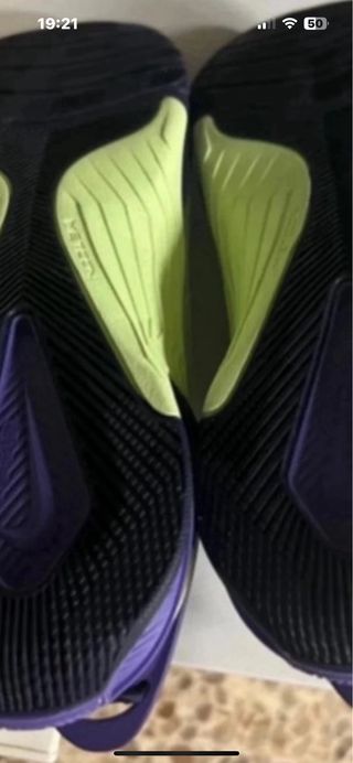 Zapatillas Nike Moradas y Verdes