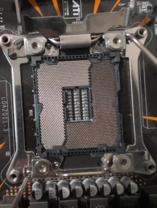 Kit Placa Base X99 LGA 2011-V3 + Intel Xeon 2640