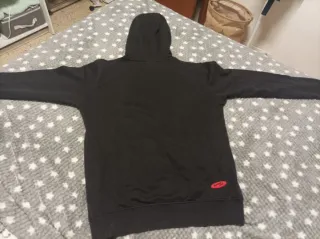 Sudadera Supreme Negra con Logo Ovalado