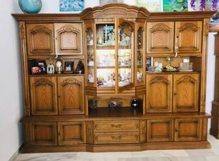 Aparador roble con vitrina
