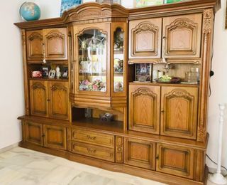 Aparador roble con vitrina