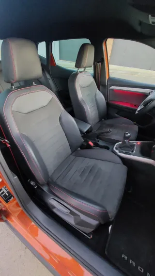 SEAT Arona 1.5 TSI 150 CV FR manual 2020