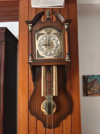 Reloj de pared antiguo madera péndulo